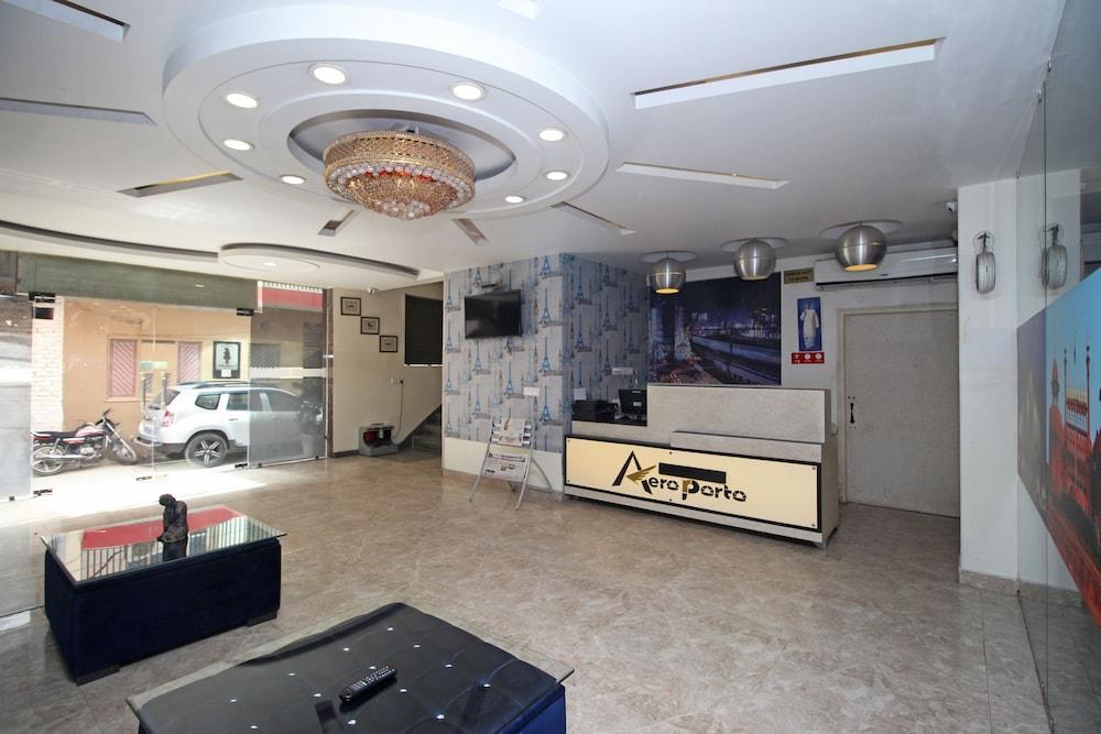Hotel Aeroporto Nearest Landmark Aerocity Delhi Нью-Дели Экстерьер фото