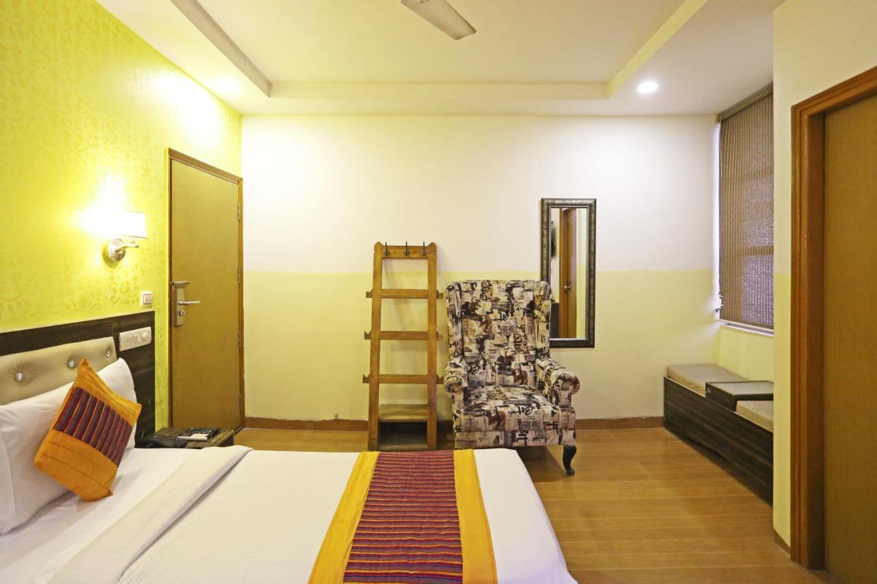 Hotel Aeroporto Nearest Landmark Aerocity Delhi Нью-Дели Экстерьер фото