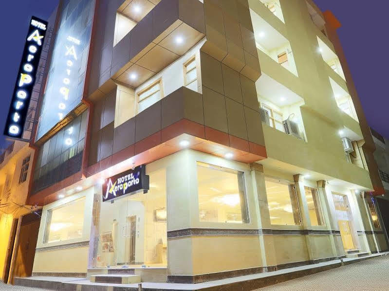 Hotel Aeroporto Nearest Landmark Aerocity Delhi Нью-Дели Экстерьер фото